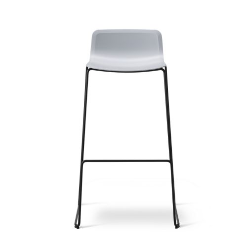 Pato Stool barstol i hvid, kan anvendes til indretning af pauseområde eller cafè
