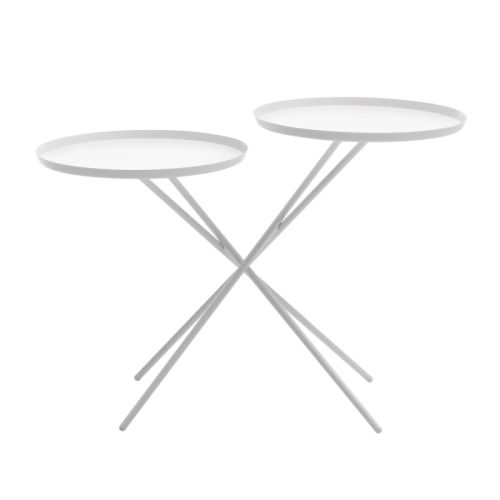 Monday sidebord i hvid er et enkelt og elegant bord i balance, designet af busk+hertzog