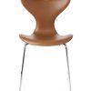 Liljen™ smuk og elegant stol i læder designet af Arne Jacobsen
