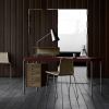 AJ52 Arne Jacobsen skrivebord i valnød, læder og rustfrit stål - her med PK1 stol