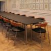 Train konferencebord med bordplade i grå og med rustfri stål stel, Henrik Tengler