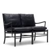 OW 149 Colonial sofa i sort lakeret træ med sort læder