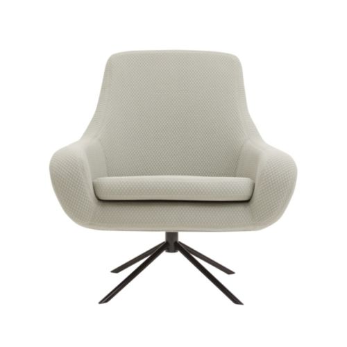 Noomi swivel stol er en elegant stol med et klassisk touch, designet af Susanne Grønlund