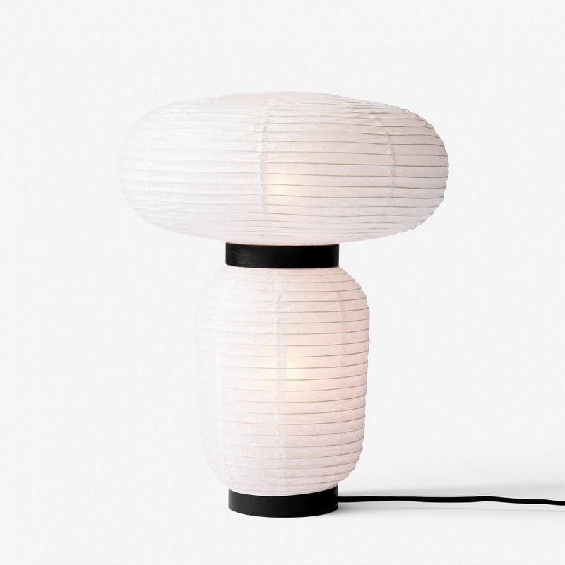 Formakami bordlampe