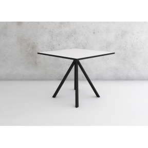 story-90x90-cm-cafe-moede-kantinebord-hvid-plade-sort-kant-sort-stel-st-lowk164-1024x724