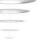 Den matte overside i børstet aluminium diffuserer lyset, og den blanke underside sørger for optimal refleksion.