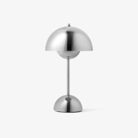 Flowerpot VP9 bordlampe