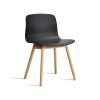About A Chair Mødestol i træ