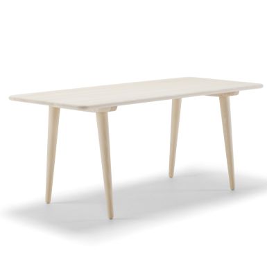 Wegner CH011 loungebord