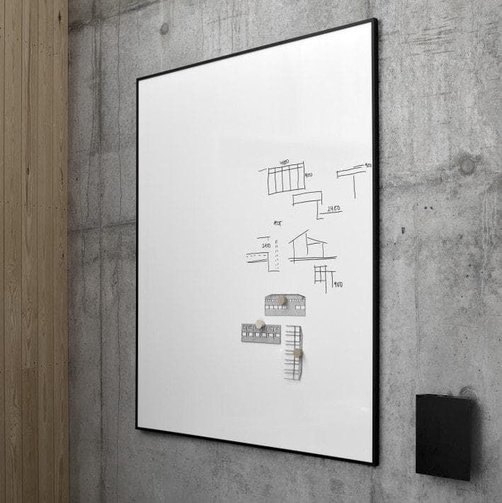 ONE whiteboard, sort aluminiumsramme, velegnet til indretning af kontor