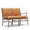OW 149 Colonial sofa i valnød med cognac læder