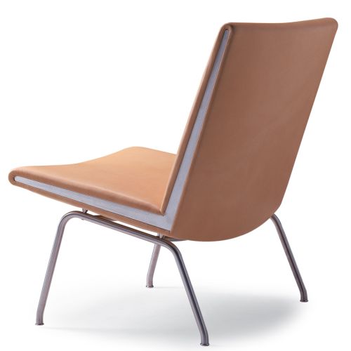CH401 brun lænestol loungestol Hans J. Wegner. Carl Hansen & Søn. kan anvendes til indretning af venteområde