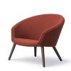 Ditzel loungestol kan fås i flere farver og med stof eller læder.