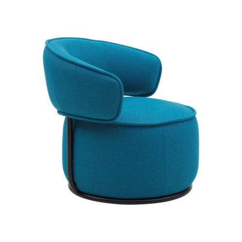 Picolo loungestol i blå har et enkelt stålstel, der holder sæde og armlæn på plads