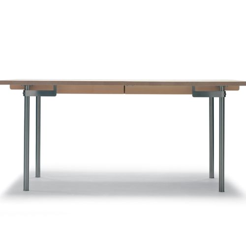 CH322 bord, Design Hans J. Wegner, spisebord med træplade og rustfrit stål stel. Kan anvendes til indretning af mødefaciliteter
