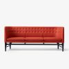 Mayor AJ5 3 pers. sofa i rød og sortlakeret eg, blev designet til Sølrød Rådhus 1936