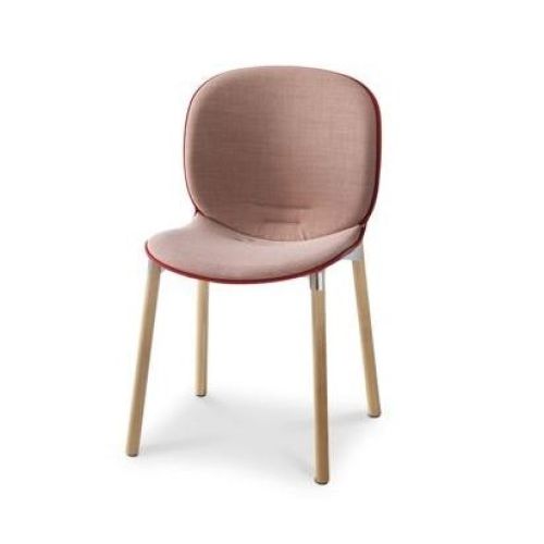 Flot stol fra RBM, model 6080SB, stol i træ med polstret sæde, flot og farverig stol til venteværelset eller i privaten