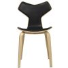 Grand Prix ™ Klassisk Arne Jacobsen stol med træben og sort læder