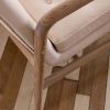 VLA77 sofa har ingen mærkbare overgange i træets samlinger og er skab i lækker kvalitet.
