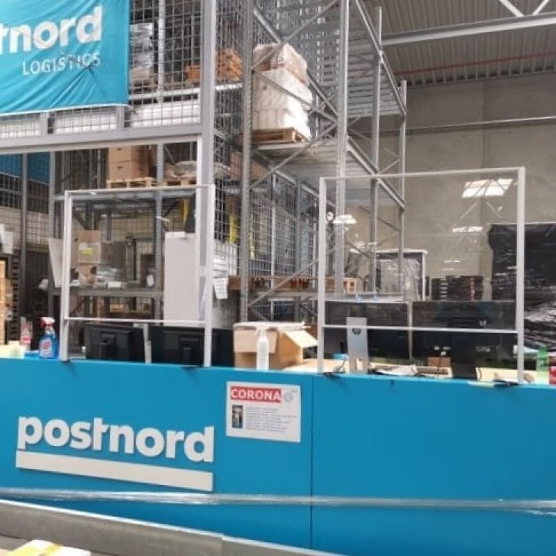 AKUPRO skærm i plexiglas til disk hos Postnord