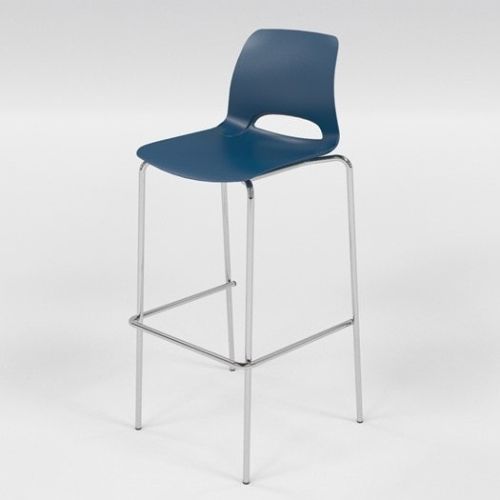 Frigg barstol i blå, solidt design med fokus på ergonomi og komfort