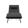 Sense loungestol i sort er ideel til indretning af rum, hvor komfort og afslapning er i fokus