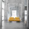 Wood sofa i gul er særdeles velegnet til indretning af f.eks. offentlige miljøer samt private erhverv