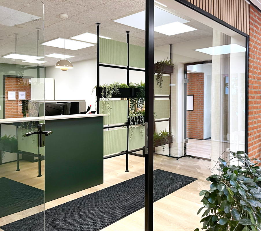 Sekretariat og reception i grønne farver